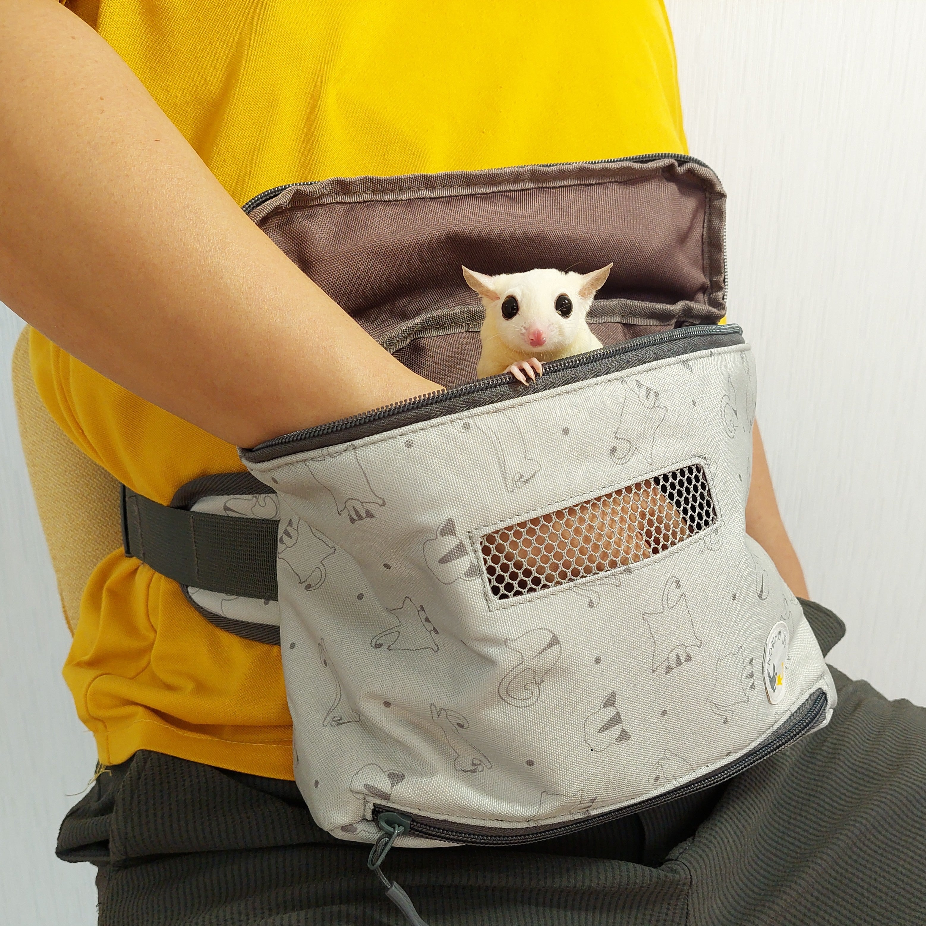 【663】モモンガポーチ【M】 Momonga Shoulder Pouch – マザーハウス 公式サイト